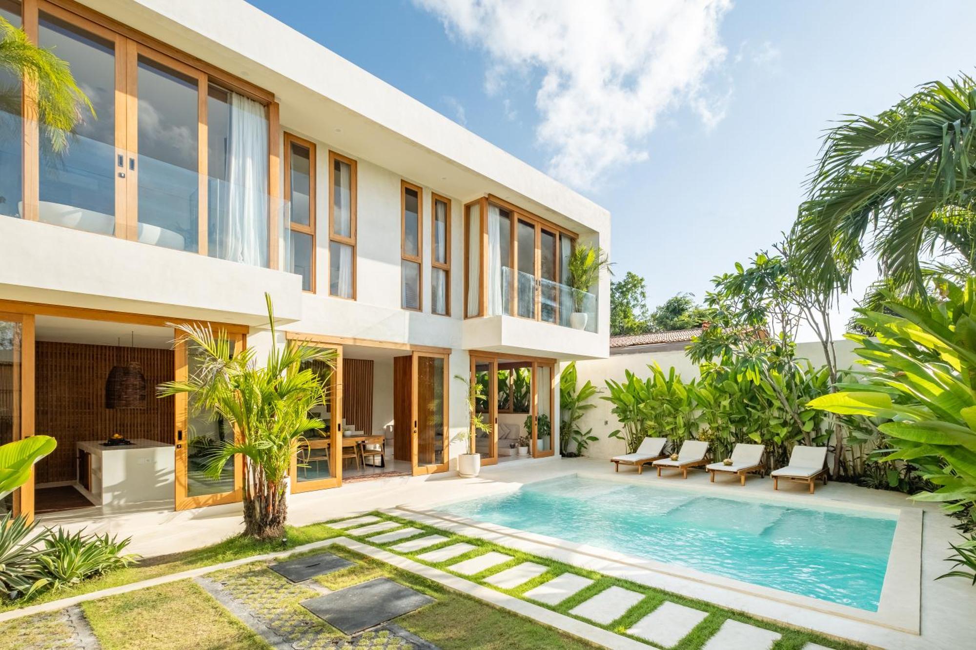 Santina Bingin Villa